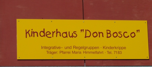 Kinderhaus Don Bosco Namensschild des Kinderhauses Don Bosco